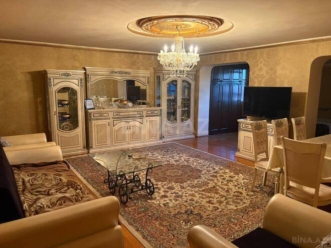 Satılır 4 otaqlı köhnə tikili 110 m², Neftçilər m., photo 3 from 14