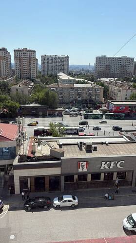Satılır 4 otaqlı köhnə tikili 110 m², Neftçilər m., photo 13 from 14