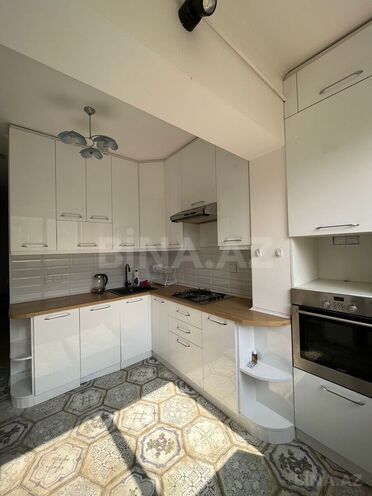 Satılır 2 otaqlı köhnə tikili 60 m², İnşaatçılar m., photo 5 from 13