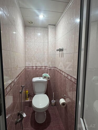 Satılır 2 otaqlı köhnə tikili 65 m², Bakıxanov q., photo 9 from 17