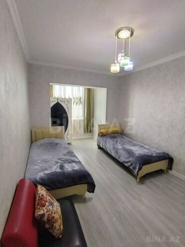 Satılır 4 otaqlı köhnə tikili 100 m², Bakıxanov q., photo 10 from 18
