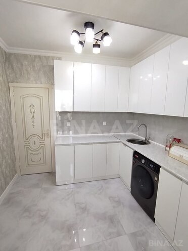 Satılır 4 otaqlı köhnə tikili 100 m², Bakıxanov q., photo 13 from 18