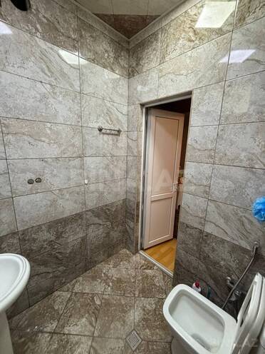 Satılır 1 otaqlı köhnə tikili 35 m², Qara Qarayev m., photo 20 from 23