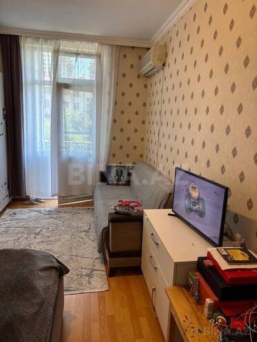 Satılır 1 otaqlı köhnə tikili 35 m², Qara Qarayev m., photo 5 from 23