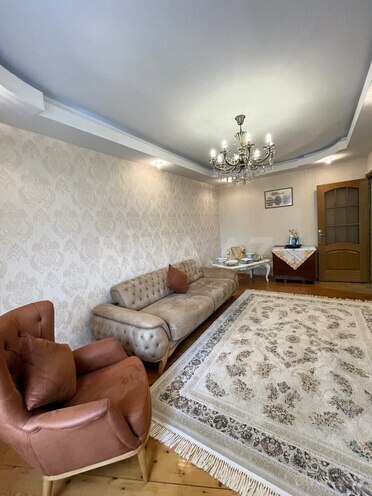 Satılır 3 otaqlı köhnə tikili 86 m², 8 Noyabr m., photo 3 from 20