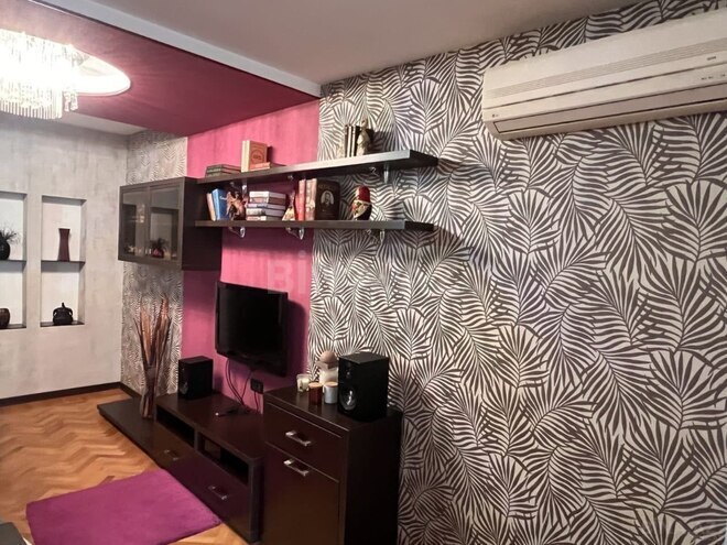 Продаётся 2-комн. вторичка 44 м², м. Гянджлик, photo 3 from 16
