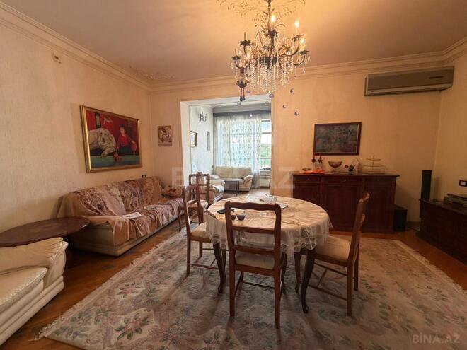 Satılır 2 otaqlı köhnə tikili 90 m², Nəriman Nərimanov m., photo 17 from 21