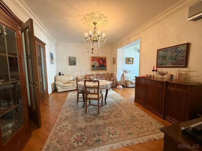 Satılır 2 otaqlı köhnə tikili 90 m², Nəriman Nərimanov m., photo 1 from 21