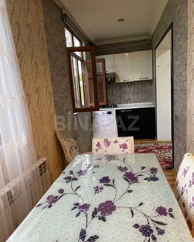 Satılır 2 otaqlı köhnə tikili 60 m², Xalqlar Dostluğu m., photo 1 from 8