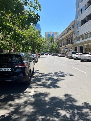 Satılır 3 otaqlı köhnə tikili 98 m², 28 May m., photo 19 from 21
