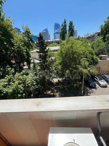 Satılır 3 otaqlı köhnə tikili 98 m², 28 May m., photo 17 from 21