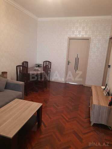 Satılır 2 otaqlı köhnə tikili 55 m², Memar Əcəmi m., photo 1 from 12
