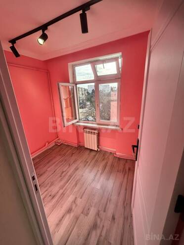 Satılır 2 otaqlı köhnə tikili 35 m², Qara Qarayev m., photo 4 from 7