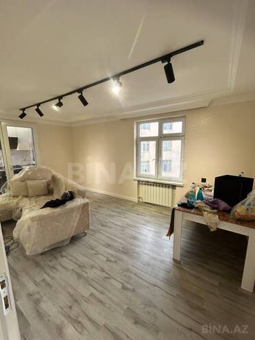 Satılır 2 otaqlı köhnə tikili 35 m², Qara Qarayev m., photo 3 from 7