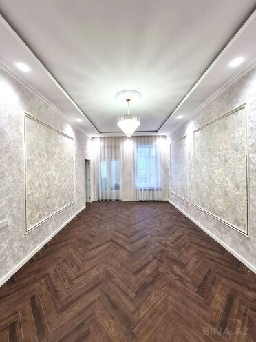 Продаётся 2-комн. вторичка 65 м², м. 28 мая, photo 1 from 18
