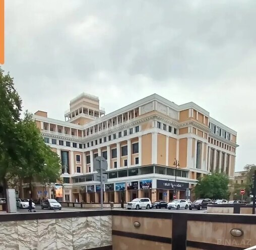 İcarəyə verilir 5 otaqlı köhnə tikili 90 m², Sahil m., photo 1 from 12