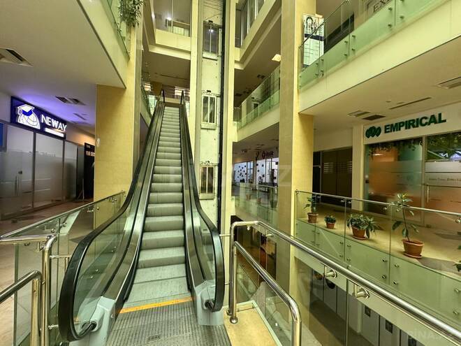 İcarəyə verilir 3 otaqlı ofis 93 m², 28 May m., photo 13 from 15