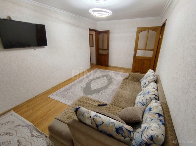 Satılır 2 otaqlı köhnə tikili 55 m², Xalqlar Dostluğu m., photo 3 from 7