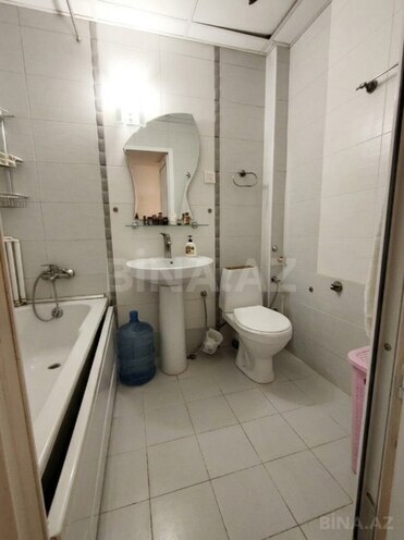 Satılır 2 otaqlı köhnə tikili 55 m², Xalqlar Dostluğu m., photo 6 from 7