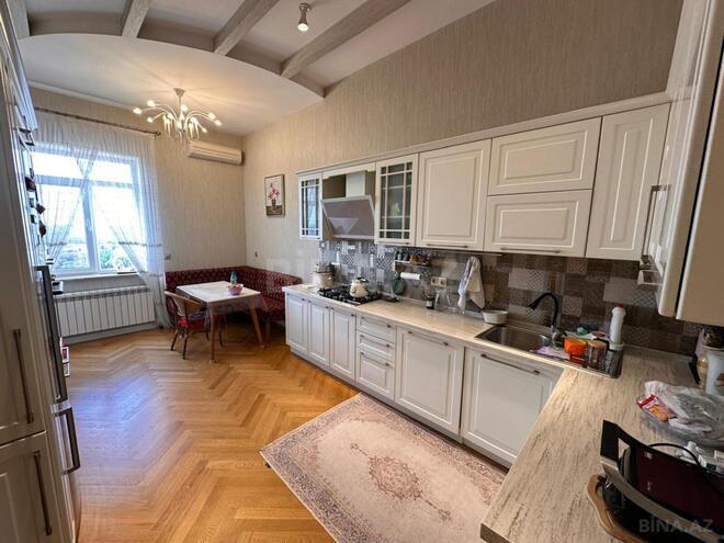 Satılır 8 otaqlı həyət evi/bağ evi 400 m², Nəsimi m., photo 5 from 32