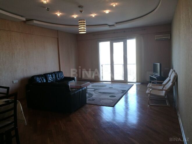 İcarəyə verilir 3 otaqlı yeni tikili 140 m², 28 May m., photo 5 from 14
