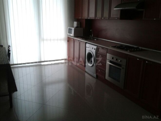 İcarəyə verilir 3 otaqlı yeni tikili 140 m², 28 May m., photo 9 from 14