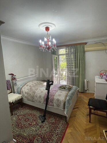 Satılır 3 otaqlı köhnə tikili 71 m², Elmlər Akademiyası m., photo 3 from 17