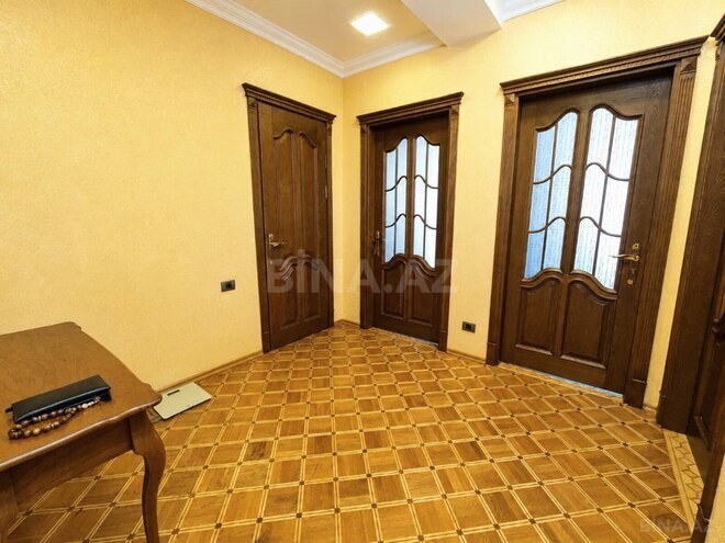 İcarəyə verilir 4 otaqlı yeni tikili 180 m², 28 May m., photo 20 from 32