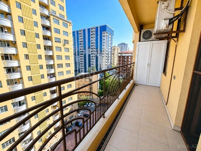 İcarəyə verilir 4 otaqlı yeni tikili 180 m², 28 May m., photo 29 from 32