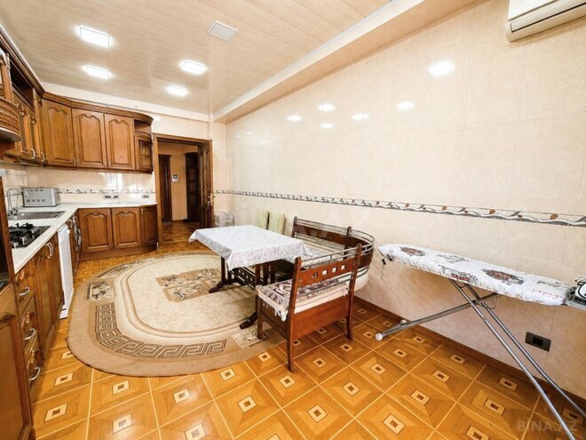 İcarəyə verilir 4 otaqlı yeni tikili 180 m², 28 May m., photo 8 from 32