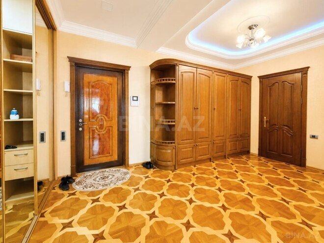 İcarəyə verilir 4 otaqlı yeni tikili 180 m², 28 May m., photo 21 from 32