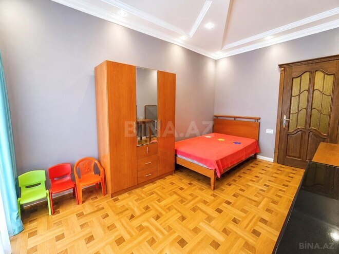 İcarəyə verilir 4 otaqlı yeni tikili 180 m², 28 May m., photo 14 from 32