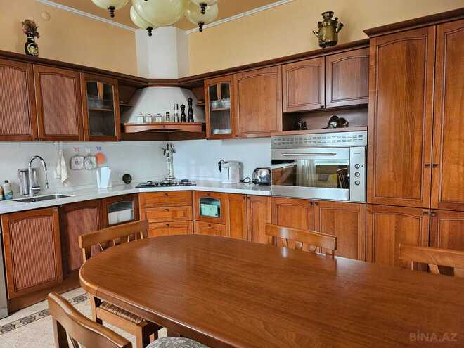İcarəyə verilir 10 otaqlı həyət evi/bağ evi 650 m², 8 Noyabr m., photo 25 from 31