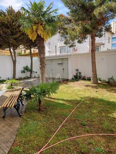 İcarəyə verilir 10 otaqlı həyət evi/bağ evi 650 m², 8 Noyabr m., photo 28 from 31