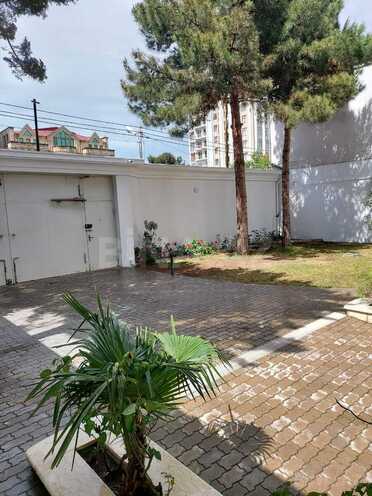 İcarəyə verilir 10 otaqlı həyət evi/bağ evi 650 m², 8 Noyabr m., photo 24 from 31
