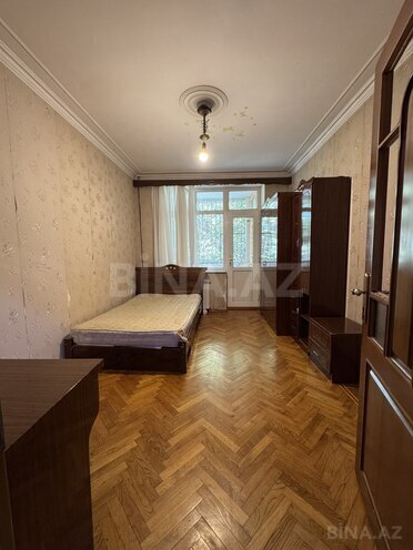 Satılır 3 otaqlı köhnə tikili 90 m², Azadlıq Prospekti m., photo 5 from 12