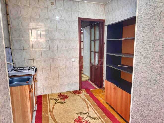 Satılır 2 otaqlı köhnə tikili 60 m², İnşaatçılar m., photo 14 from 15
