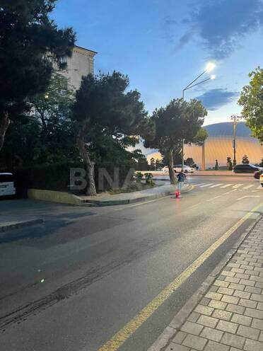 Satılır 2 otaqlı köhnə tikili 40 m², Nərimanov r., photo 1 from 16