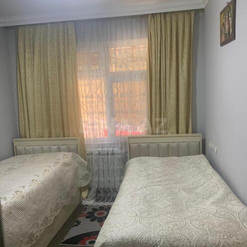 Продаётся 4-комн. вторичка 100 м², Хатаинский р., photo 11 from 19