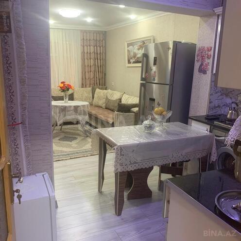 Продаётся 4-комн. вторичка 100 м², Хатаинский р., photo 5 from 19