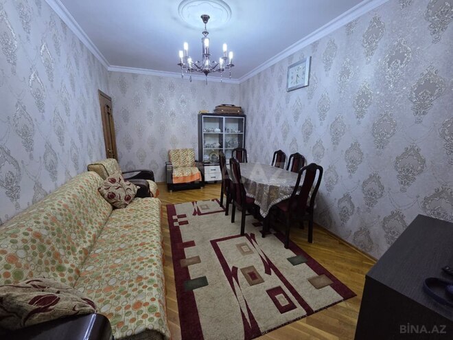 Satılır 3 otaqlı köhnə tikili 85 m², Bakıxanov q., photo 1 from 17