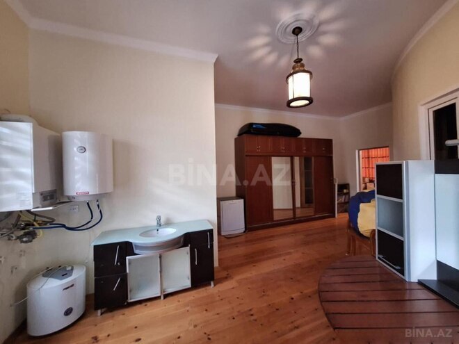 Satılır 8 otaqlı həyət evi/bağ evi 650 m², Novxanı q., photo 21 from 32