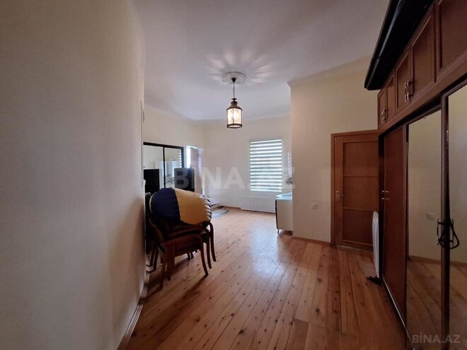 Satılır 8 otaqlı həyət evi/bağ evi 650 m², Novxanı q., photo 23 from 32
