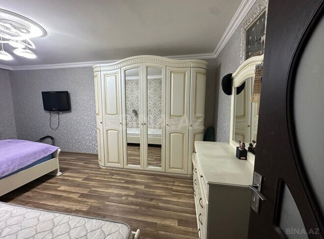 Satılır 4 otaqlı köhnə tikili 90 m², Xalqlar Dostluğu m., photo 3 from 13