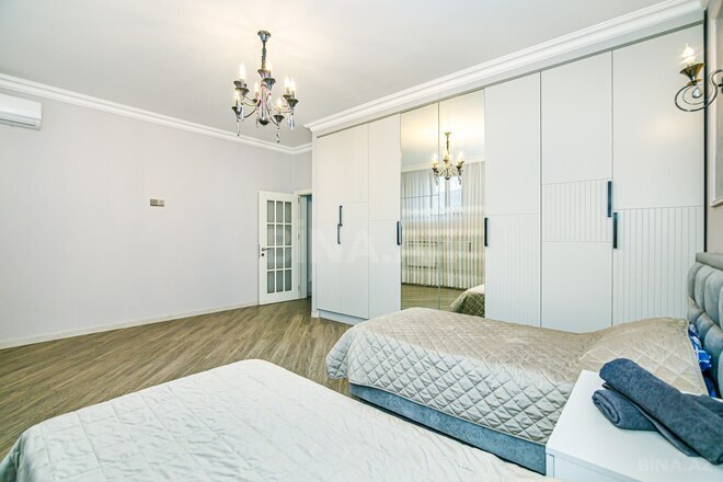 İcarəyə verilir 5 otaqlı köhnə tikili 250 m², Bayıl q., photo 14 from 32