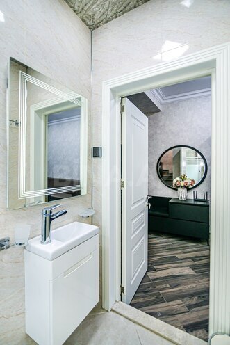 İcarəyə verilir 5 otaqlı köhnə tikili 250 m², Bayıl q., photo 9 from 32