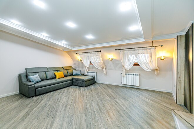 İcarəyə verilir 5 otaqlı köhnə tikili 250 m², Bayıl q., photo 22 from 32