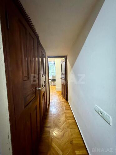 Satılır 2 otaqlı köhnə tikili 70 m², İnşaatçılar m., photo 11 from 14