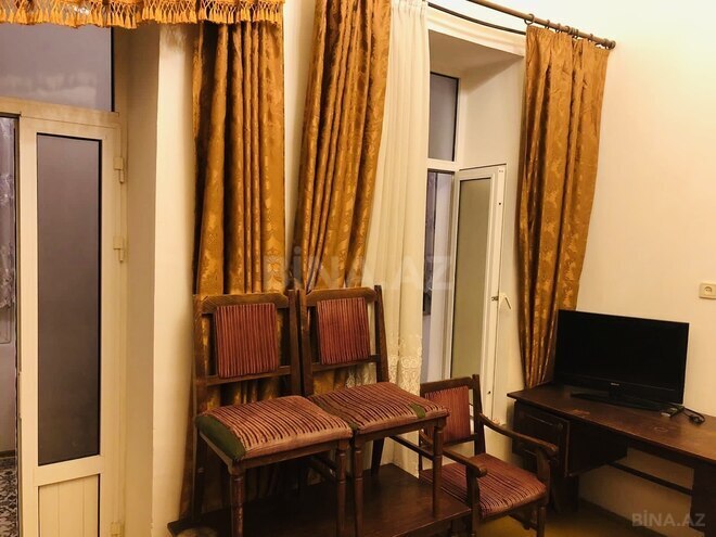 İcarəyə verilir 2 otaqlı köhnə tikili 90 m², İçəri Şəhər m., photo 8 from 19