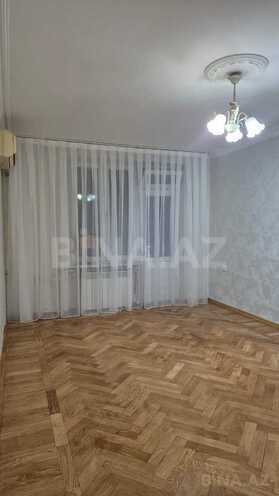 Satılır 1 otaqlı köhnə tikili 40 m², Elmlər Akademiyası m., photo 1 from 13
